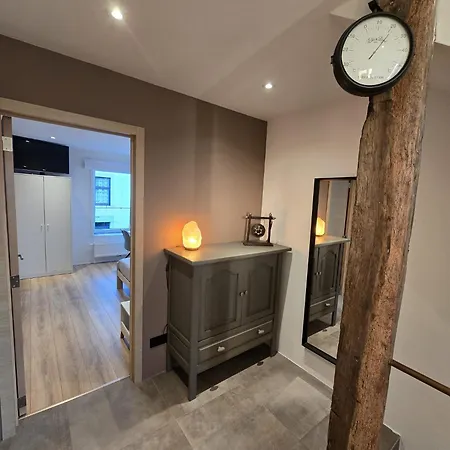 Quarto em Acomodações Particulares 1p à Hubert